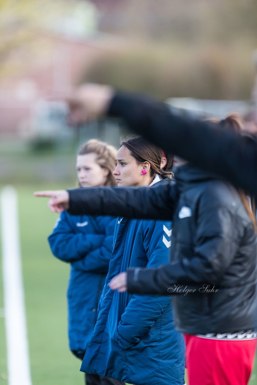 Bild 62 - wBJ SV Wahlstedt - TuS Tensfeld : Ergebnis: 0:1